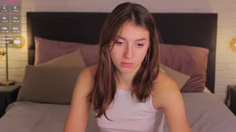 Snapshot of sweet__vikki chatting on 11.16.25 sweet__vikki online show from 11.16.25