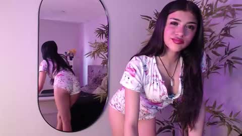 Snapshot of sweet_alexaa_ chatting on 09.08.25 Alexa online show from 09.08.25