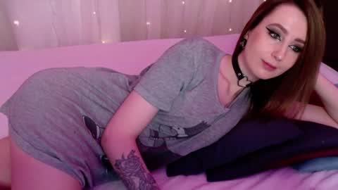 Snapshot of sweet_alica15 chatting on 12.29.24 Alice online show from 12.29.24