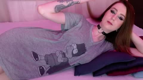 Snapshot of sweet_alica15 chatting on 01.22.25 Alice online show from 01.22.25