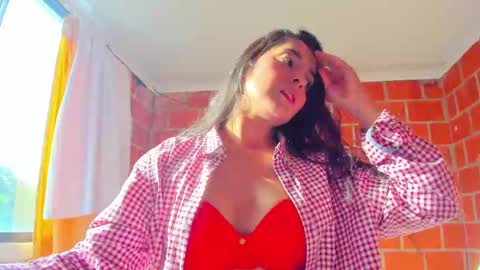 sweet and hot alaia online show from 10.12.25