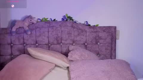 Sthefany Lauren Independent Model  online show from 11.15.25