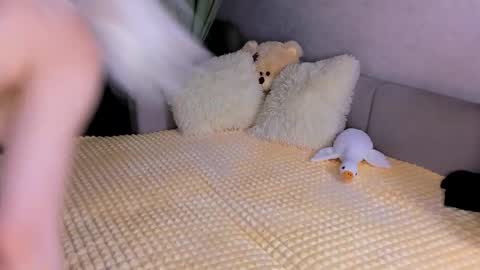 Snapshot of sweet_barbe chatting on 11.14.25 Alice online show from 11.14.25