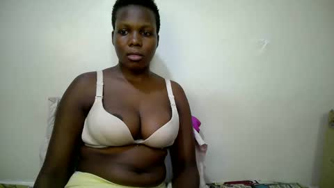 sweet_bella12 online show from 11.24.25