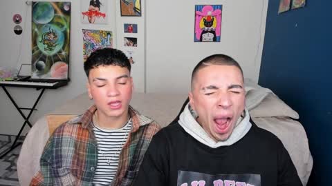 Snapshot of sweet_boys_xx chatting on 01.31.25 CristianBrayan PVT OPEN online show from 01.31.25