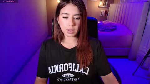 Camila online show from 03.10.25