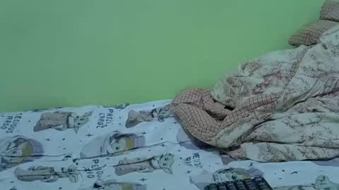 Snapshot of sweet_candie01 chatting on 09.20.25 sweet_candie01 online show from 09.20.25