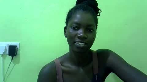 Snapshot of sweet_cherie1 chatting on 02.18.26 sweet_cherie1 online show from 02.18.26