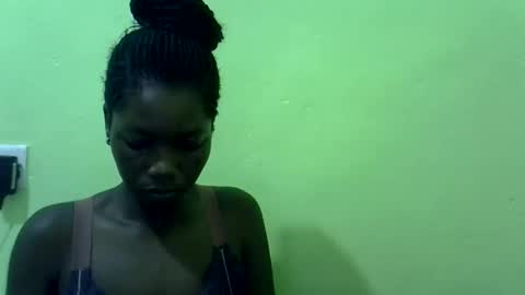 Snapshot of sweet_cherie1 chatting on 02.25.26 sweet_cherie1 online show from 02.25.26