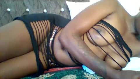 Snapshot of sweet_cherry007 chatting on 11.02.25 sweet_cherry007 online show from 11.02.25