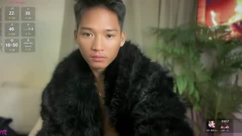 Snapshot of sweet_clarence69 chatting on 07.22.26 CLARENCE online show from 07.22.26