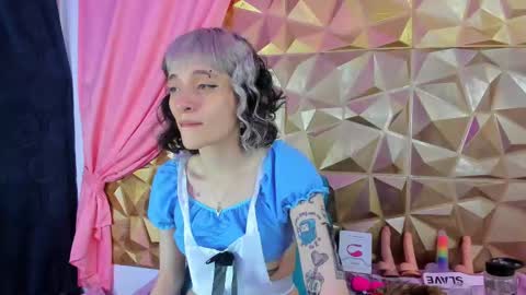  emmili  online show from 02.09.25