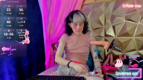  emmili  online show from 09.26.25