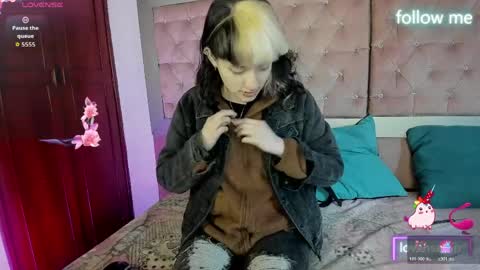  emmili  online show from 04.09.26