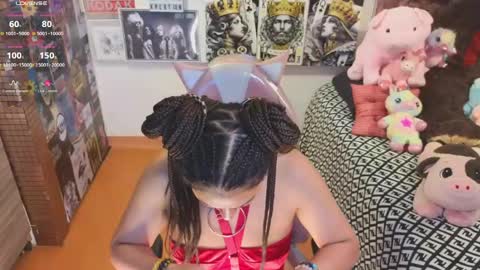 sweet thani online show from 04.30.26