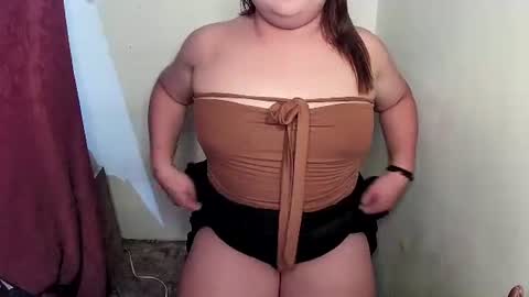 Snapshot of sweet_frex123 chatting on 12.16.25 sweet_frex123 online show from 12.16.25