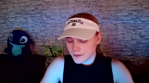 Snapshot of sweet_guys_ chatting on 11.26.25 Jack online show from 11.26.25