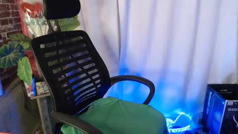 Snapshot of sweet_hanna22 chatting on 03.17.26 hanna mae online show from 03.17.26