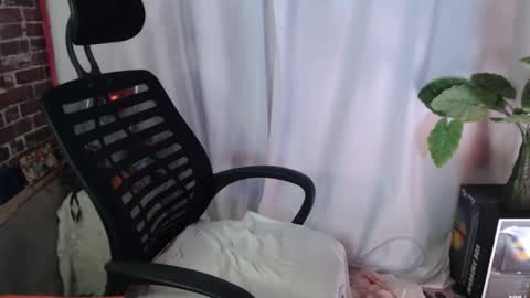 Snapshot of sweet_hanna22 chatting on 03.22.26 hanna mae online show from 03.22.26