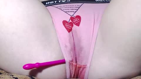 Snapshot of sweet_kitten25 chatting on 02.06.25 Kitten online show from 02.06.25