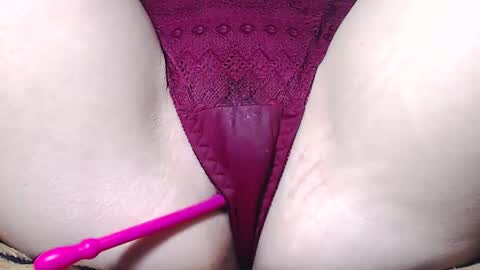 Snapshot of sweet_kitten25 chatting on 02.13.25 Kitten online show from 02.13.25