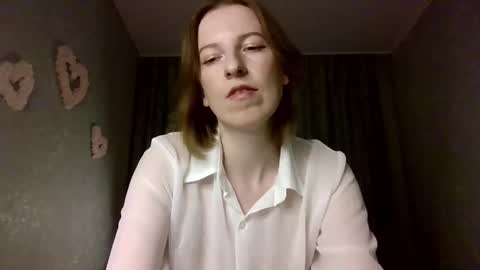 Snapshot of sweet_lilbunny chatting on 10.20.25 sweet_lilbunny online show from 10.20.25