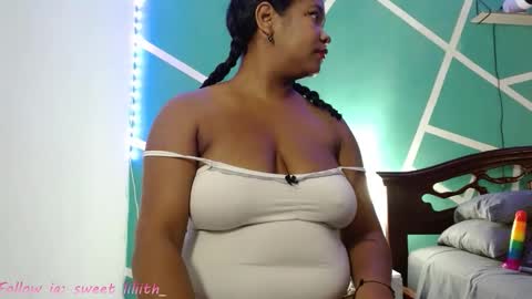 Snapshot of sweet_lilth chatting on 02.16.26 sweet-lilith online show from 02.16.26