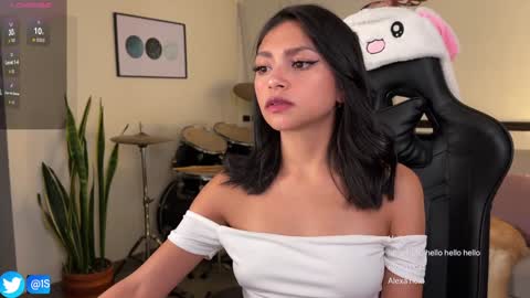 Snapshot of sweet_littleee chatting on 12.06.24 free private online show from 12.06.24