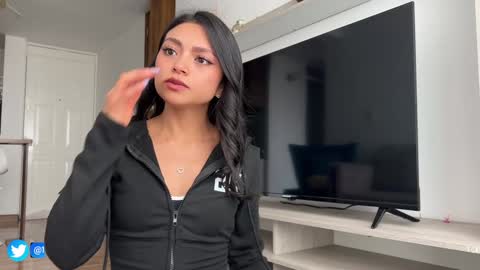 Snapshot of sweet_littleee chatting on 09.30.25 free private online show from 09.30.25