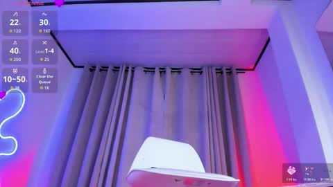 Miss Mackensy online show from 02.06.26