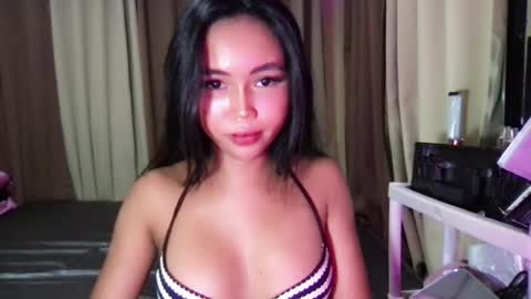 Snapshot of sweet_maleia69 chatting on 07.23.26 Maleia online show from 07.23.26