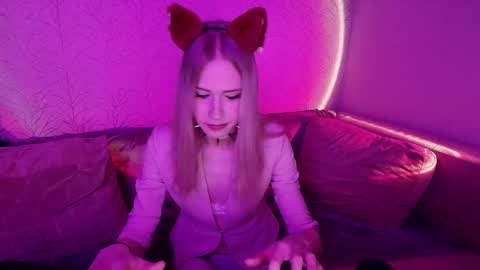 Snapshot of sweet_mol1y chatting on 10.03.25 sweet_mol1y online show from 10.03.25