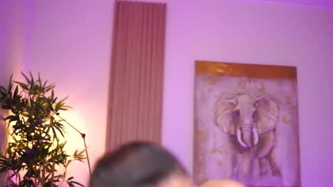 Snapshot of sweet_obsession_xo chatting on 10.23.25 Lilly online show from 10.23.25