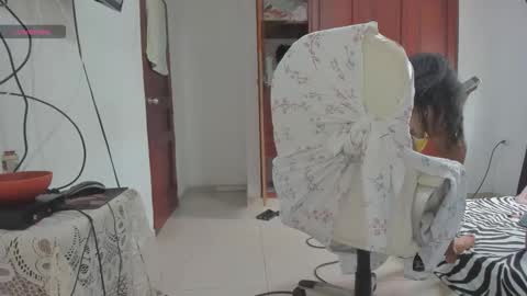 sweet_robyn online show from 10.21.25