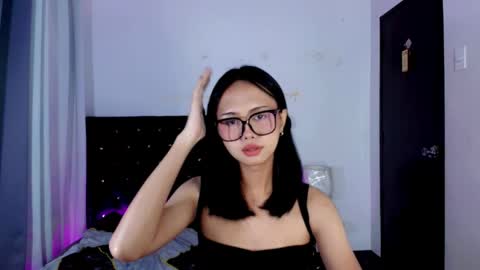 lovesavii online show from 05.04.26