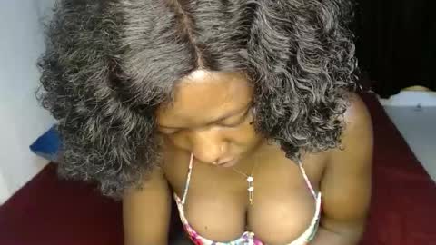 ellanah Tracie online show from 03.21.26