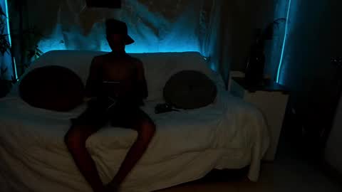 Snapshot of sweet_sin21 chatting on 02.12.25 Start 18 year Noa 19 year online show from 02.12.25