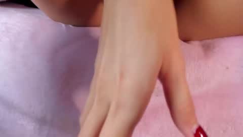 Adeline  online show from 04.18.26