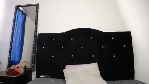 Snapshot of sweet_skylove_ chatting on 06.06.26 Adriana online show from 06.06.26