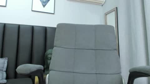 Yeileen online show from 02.17.25