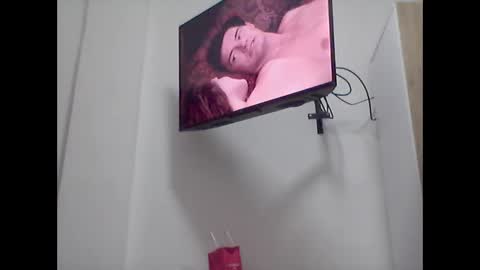 Yeileen online show from 02.24.25