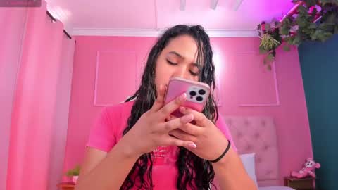 Yeileen online show from 03.09.25