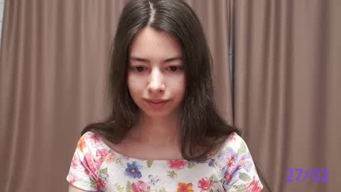 Snapshot of sweet_sweet_angel chatting on 02.27.25 Angel online show from 02.27.25