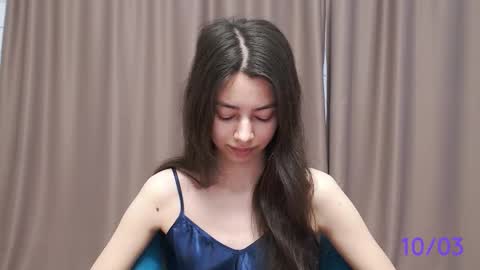 Snapshot of sweet_sweet_angel chatting on 03.10.25 Angel online show from 03.10.25