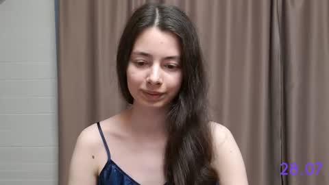 Snapshot of sweet_sweet_angel chatting on 07.28.26 Angel online show from 07.28.26