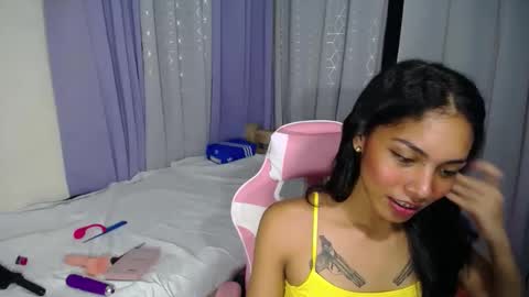 Snapshot of sweet_trishaxx chatting on 01.29.25 Trisha online show from 01.29.25