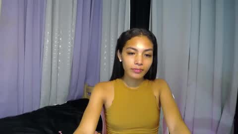 Snapshot of sweet_trishaxx chatting on 02.26.25 Trisha online show from 02.26.25