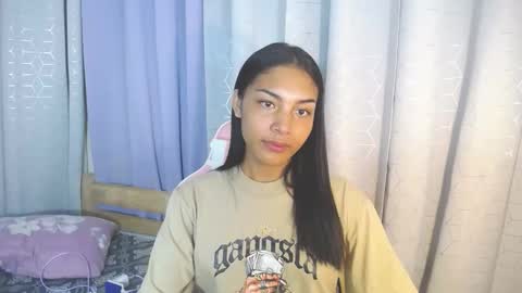 Snapshot of sweet_trishaxx chatting on 10.02.25 Trisha online show from 10.02.25