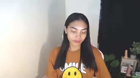 Snapshot of sweet_trishaxx chatting on 11.02.25 Trisha online show from 11.02.25