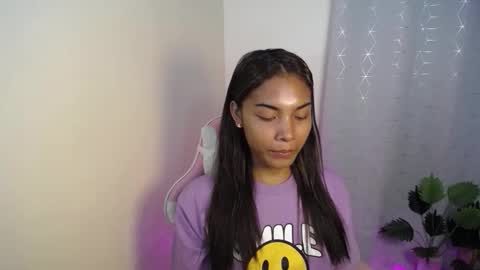 Snapshot of sweet_trishaxx chatting on 02.01.26 Trisha online show from 02.01.26